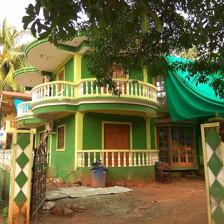 J.S Holiday Guest House Calangute Eksteriør bilde
