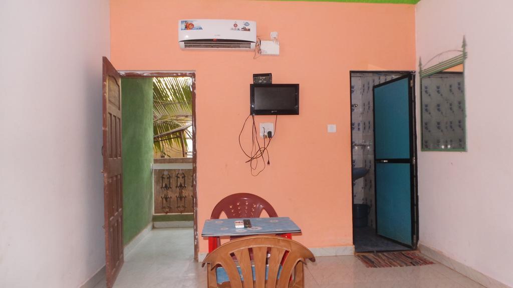 J.S Holiday Guest House Calangute Eksteriør bilde