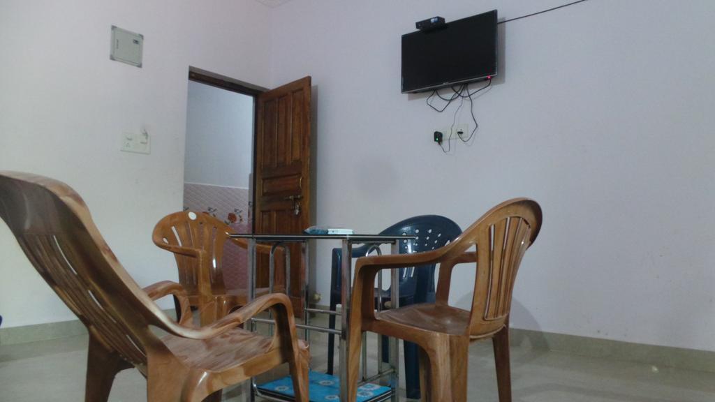 J.S Holiday Guest House Calangute Eksteriør bilde